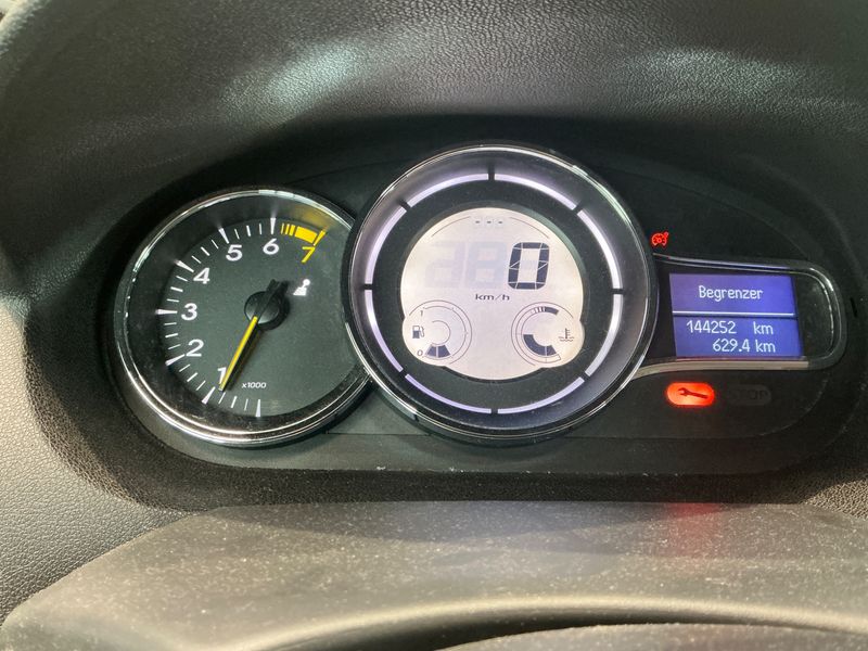Renault Megane 1.4 TCe Dynamique — zdjęcie 4