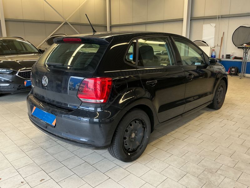 Volkswagen Polo 1.2 Trendline — zdjęcie 2