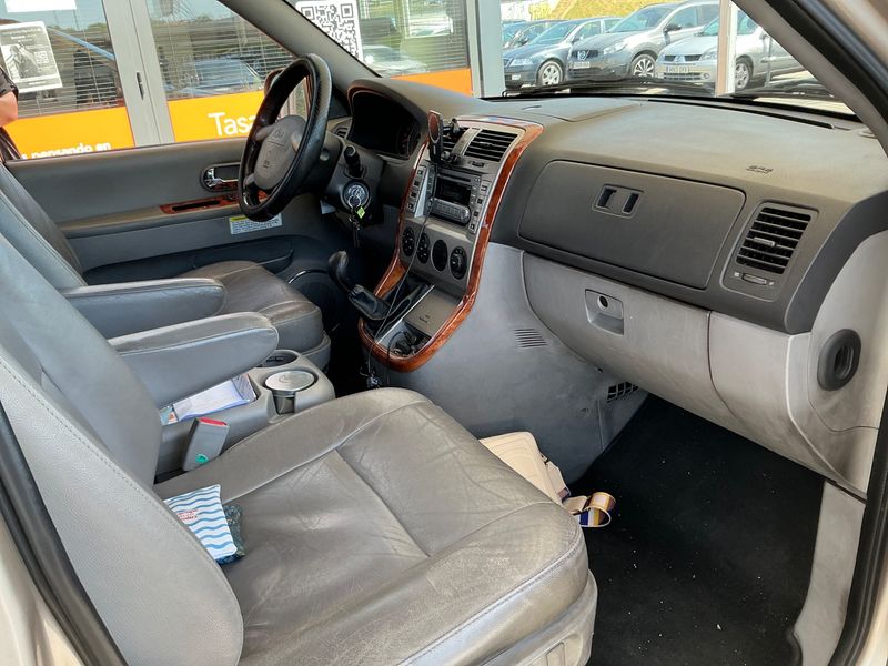 Kia Carnival 2.9 CRDi Business — zdjęcie 3