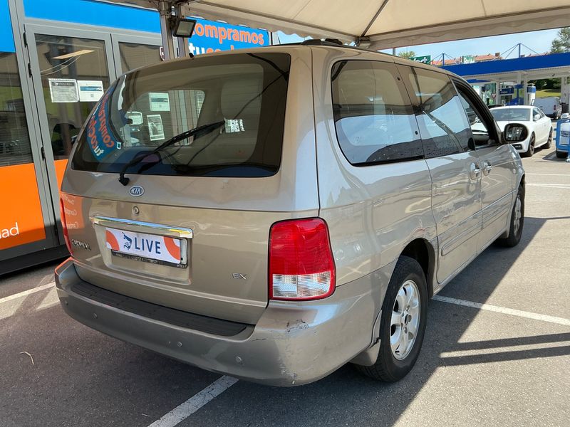 Kia Carnival 2.9 CRDi Business — zdjęcie 2