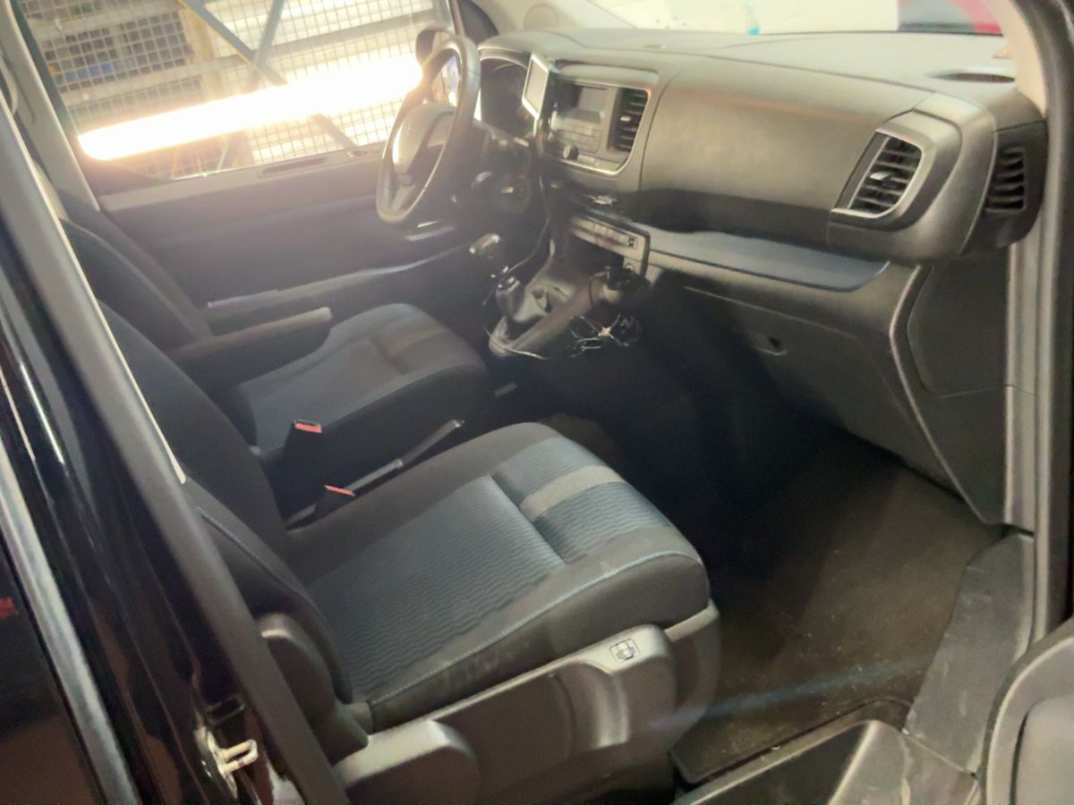 Peugeot Expert 2019 — photo 17