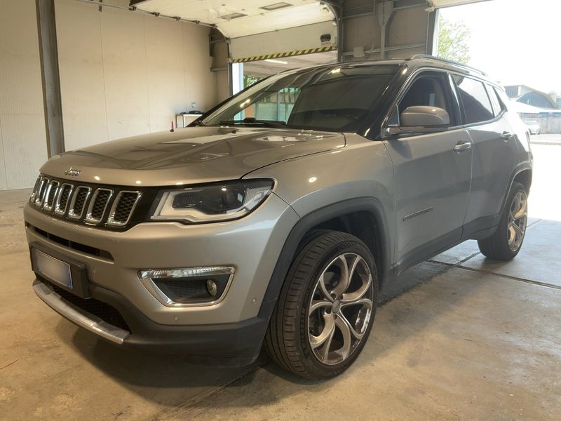 Jeep Compass 2.0 M-Jet Limited 4WD — zdjęcie 2