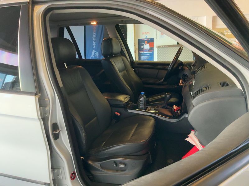 BMW X5 3.0d — zdjęcie 11