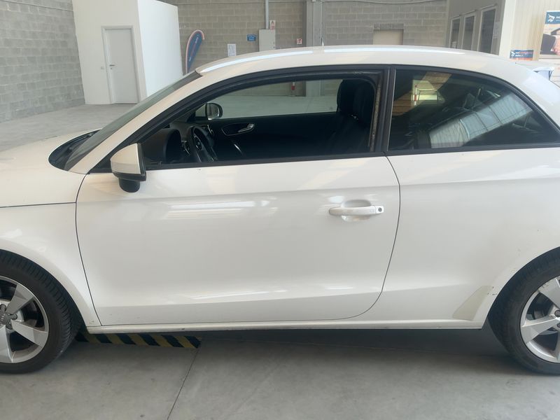 Audi A1 1.0 TFSI Sport — zdjęcie 4