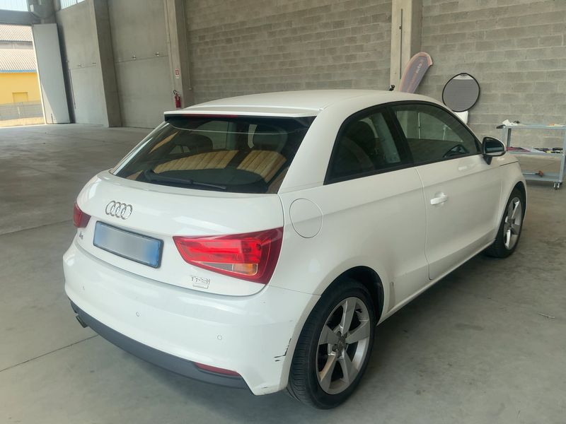 Audi A1 1.0 TFSI Sport — zdjęcie 6