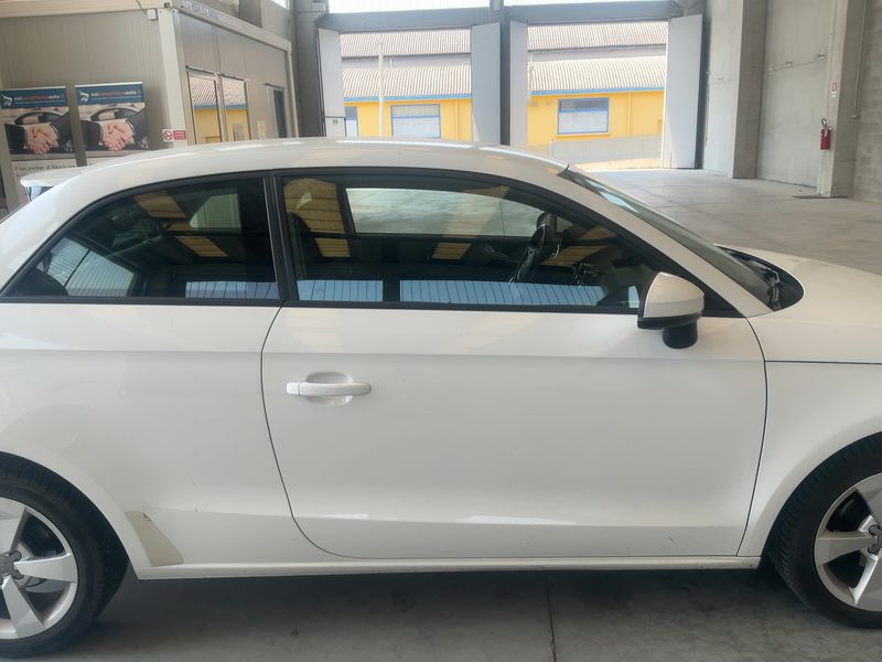 Audi A1 1.0 TFSI Sport — zdjęcie 7