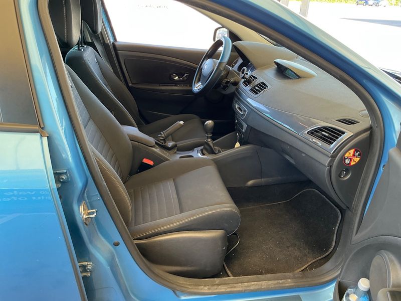 Renault Megane 1.5 dCi Limited — zdjęcie 3