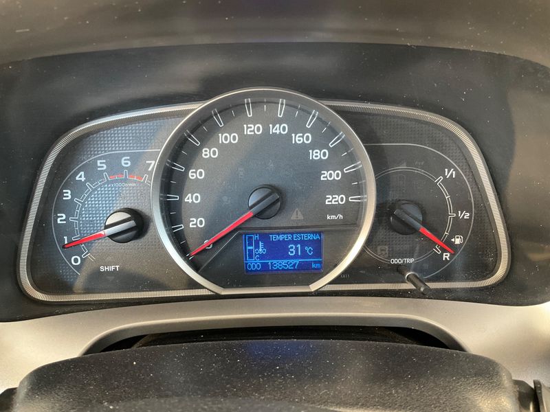 Toyota RAV 4 2.0 D-4D Active 2014 – снимка 18