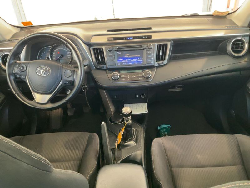 Toyota RAV 4 2.0 D-4D Active 2014 – снимка 17