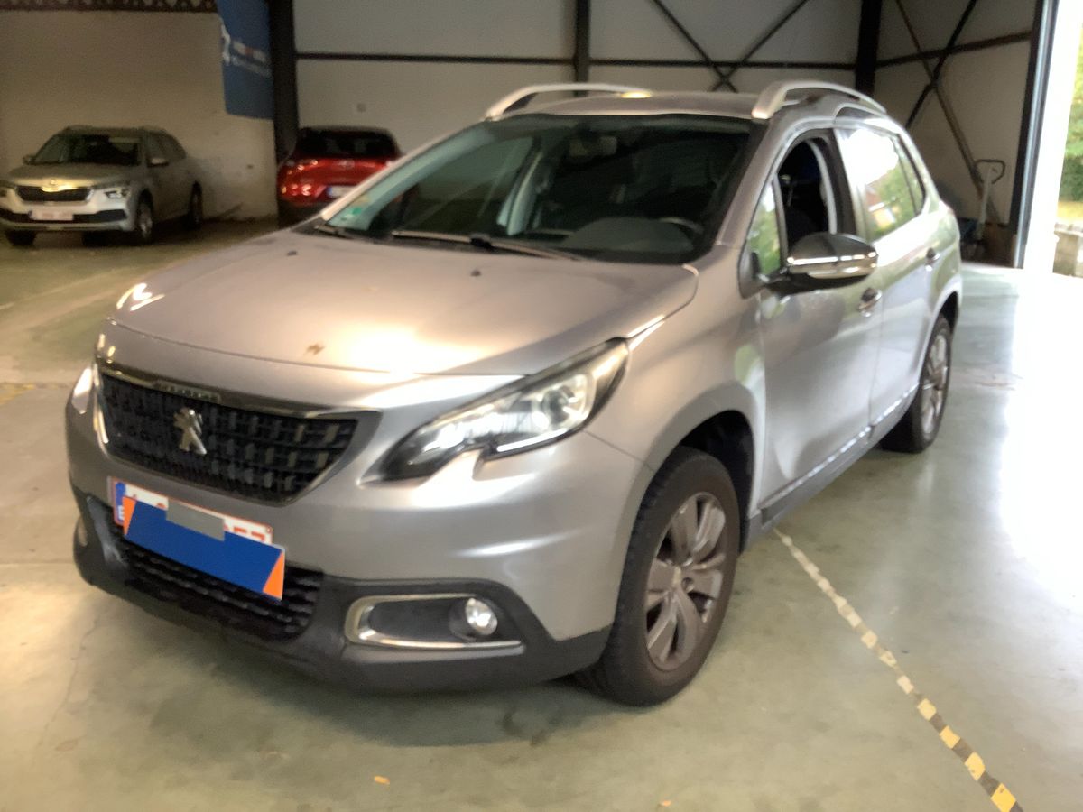 Peugeot 2008 1.2 e-VTi Style