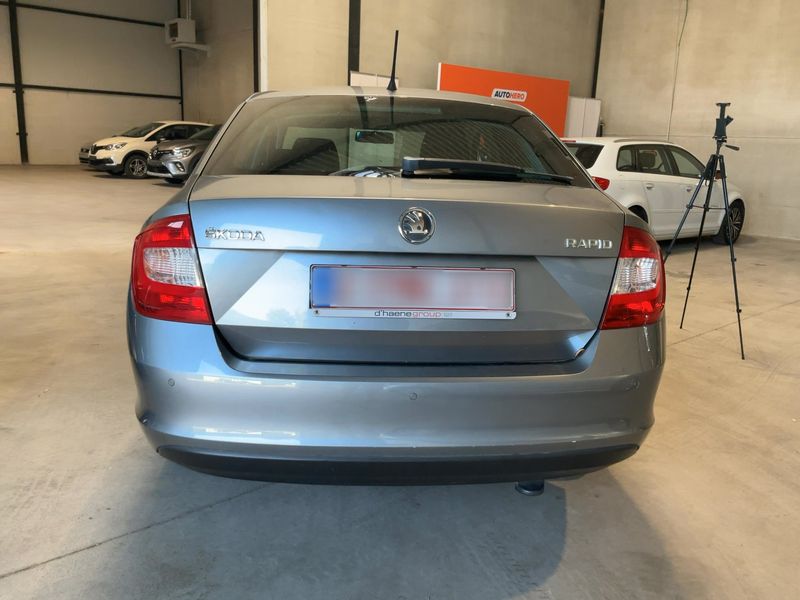 Skoda Rapid 1.2 TSI Ambition — zdjęcie 5