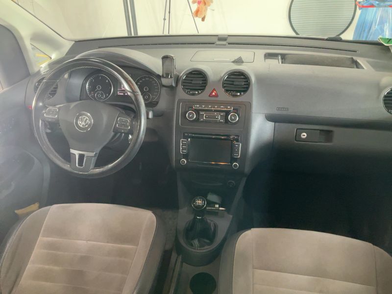Volkswagen Caddy 2.0 TDI Edition30 — zdjęcie 12