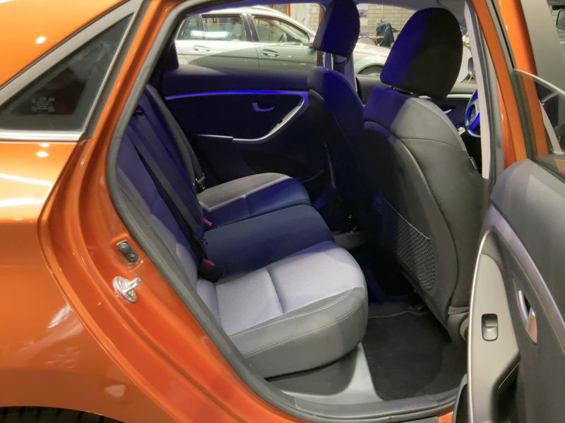 Hyundai i30 1.6 GDI YES! — zdjęcie 14