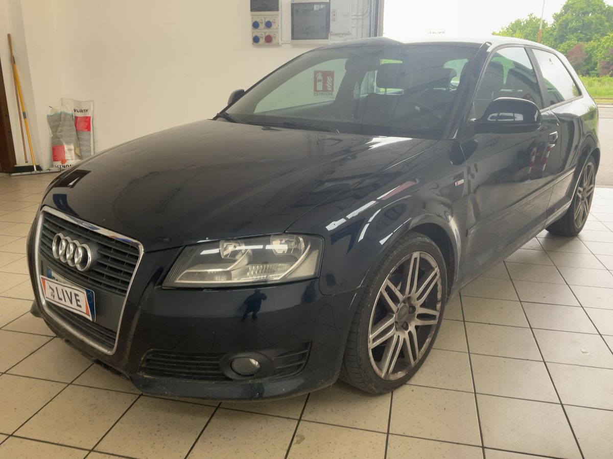 Audi A3 2010 — photo 1