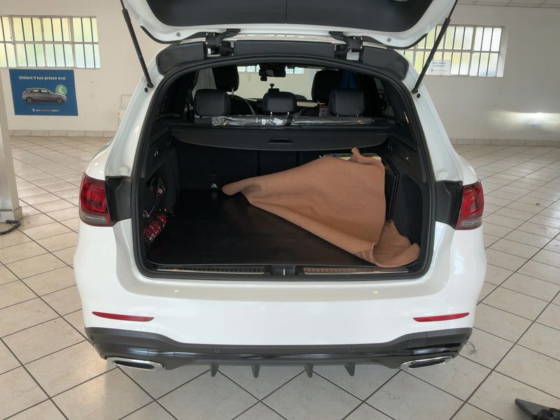 Mercedes-Benz GLC-Klasse GLC 300 d 4Matic Premium — zdjęcie 10