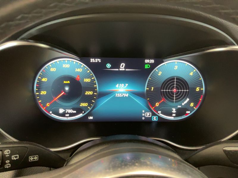 Mercedes-Benz GLC-Klasse GLC 300 d 4Matic Premium — zdjęcie 13