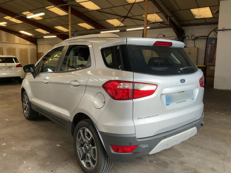 Ford EcoSport 1.5 Ti-VCT Titanium — zdjęcie 3