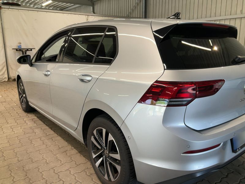 Volkswagen Golf VIII 1.0 TSI United — zdjęcie 3