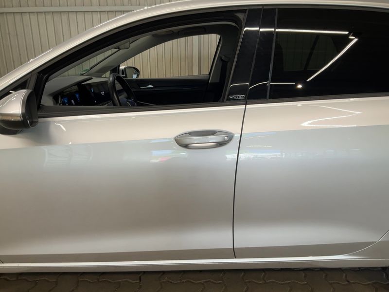 Volkswagen Golf VIII 1.0 TSI United — zdjęcie 4