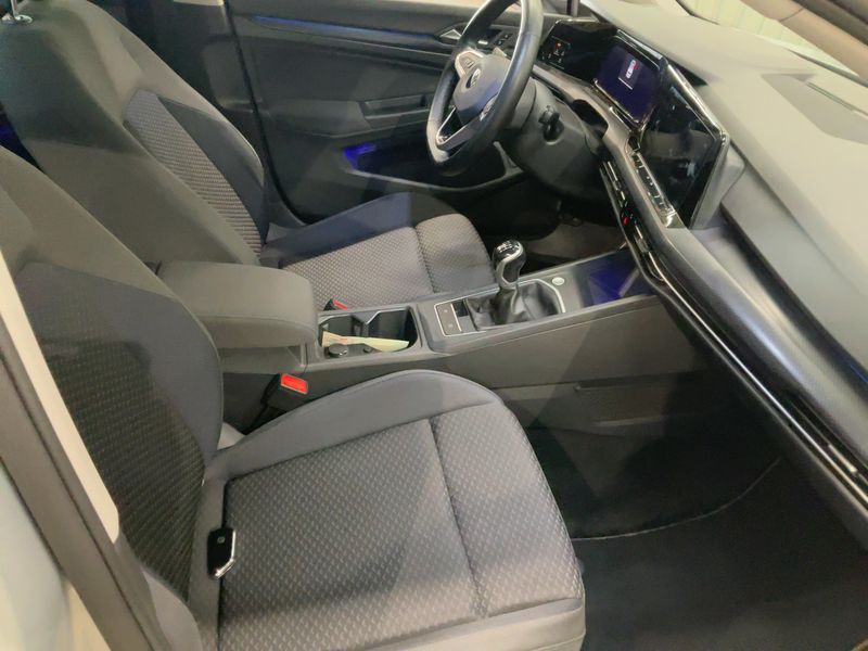 Volkswagen Golf VIII 1.0 TSI United — zdjęcie 11