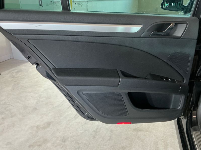 Skoda Superb 2.0 TDI Elegance 2013 – снимка 38