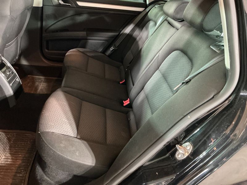 Skoda Superb 2.0 TDI Elegance 2013 – снимка 39