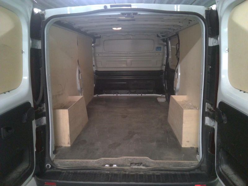 Nissan Primastar 2.0 dCi L2H1 3,0t Acenta — zdjęcie 9