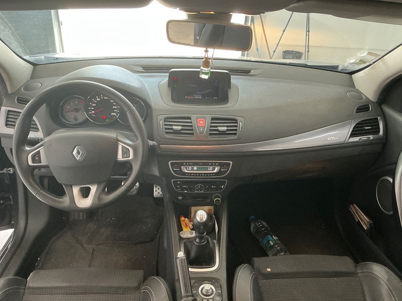 Renault Megane 1.5 dCi GT — zdjęcie 12