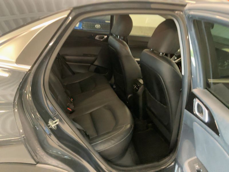 Kia XCeed 1.5 TGDI Active Business — zdjęcie 14