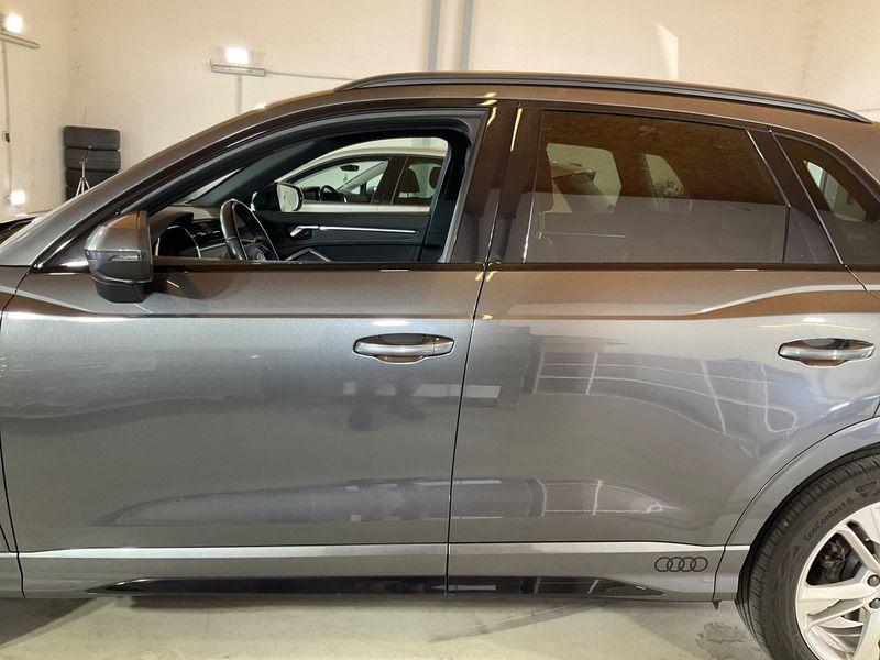 Audi Q3 35 TFSI S line — zdjęcie 4