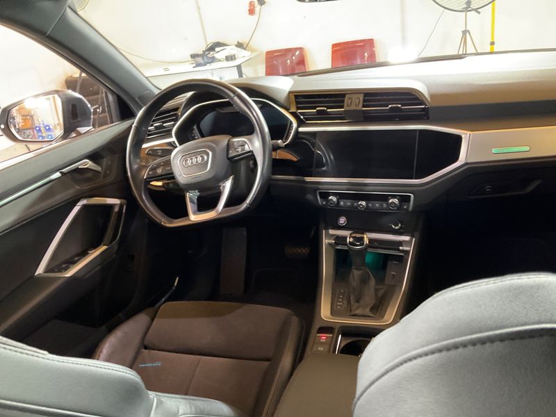 Audi Q3 35 TFSI S line — zdjęcie 12