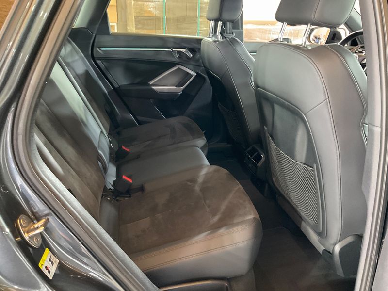 Audi Q3 35 TFSI S line — zdjęcie 14