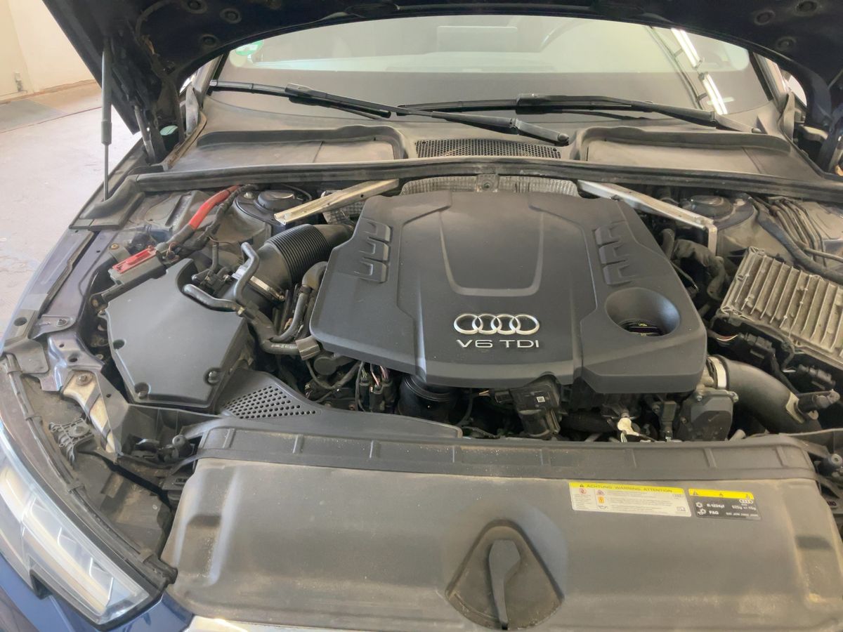 Audi A4 2017 — photo 23