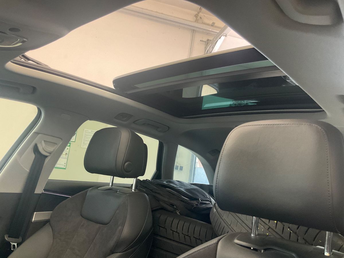 Audi A4 2017 — photo 31