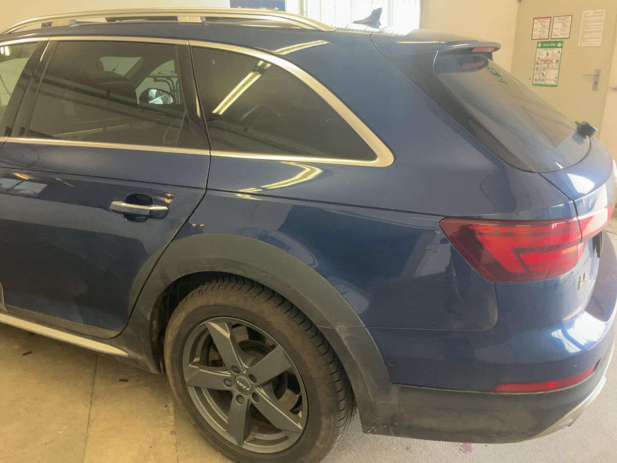 Audi A4 2017 — photo 7