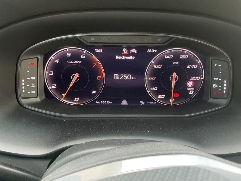 Cupra Ateca 2.0 TSI 4Drive — zdjęcie 13