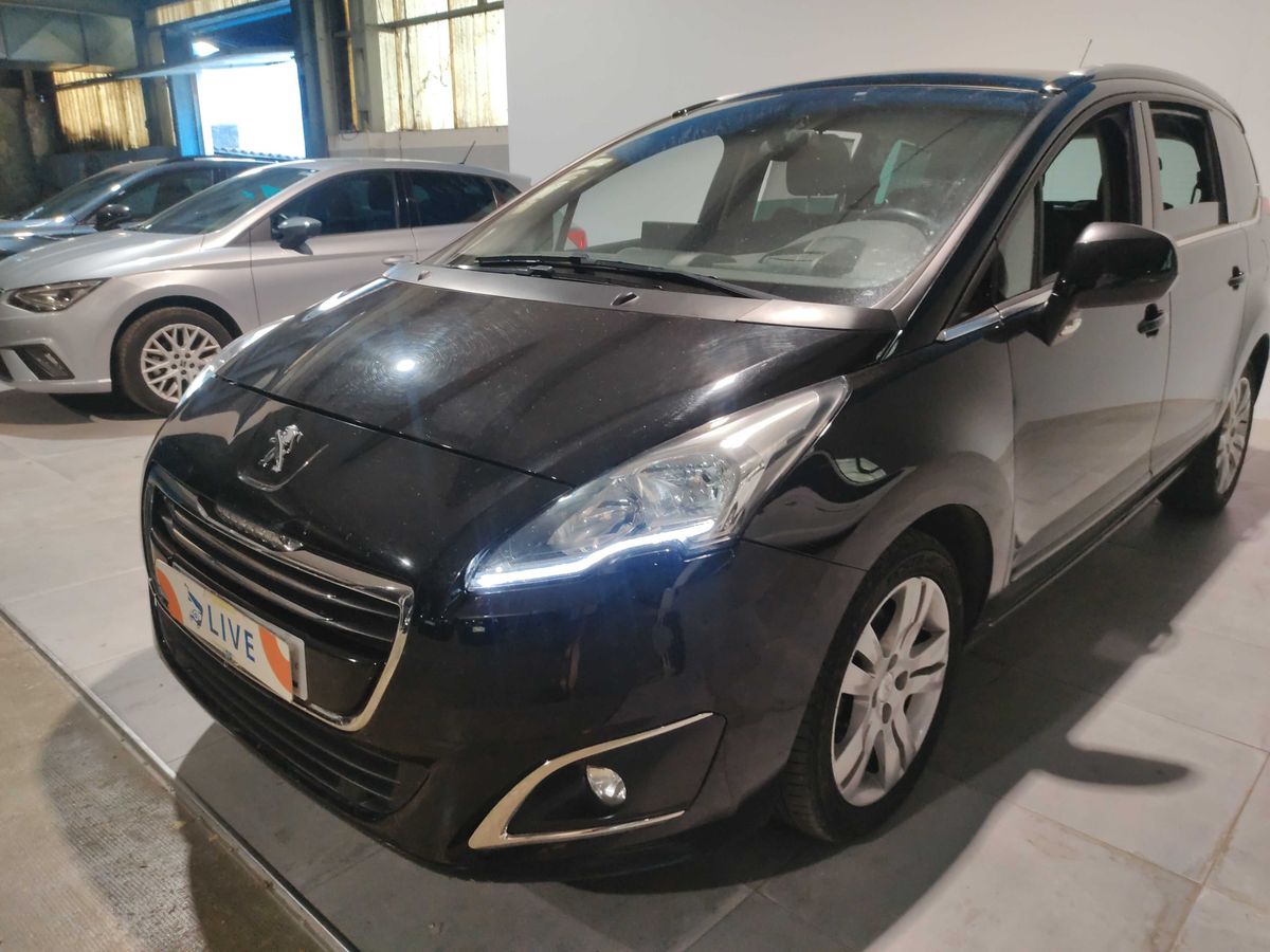 Peugeot 5008 2.0 Blue-HDi Allure