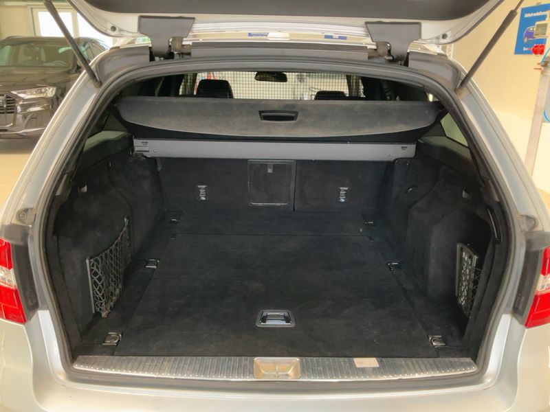 Mercedes-Benz E-Klasse E 250 CDI T BlueEfficiency Avantgarde — zdjęcie 10