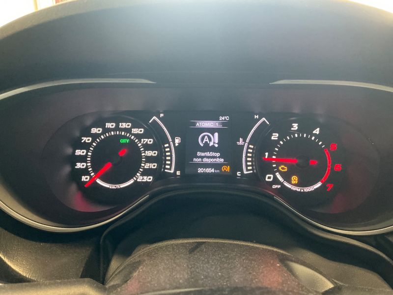Fiat Tipo 1.6 JTDM Lounge — zdjęcie 13