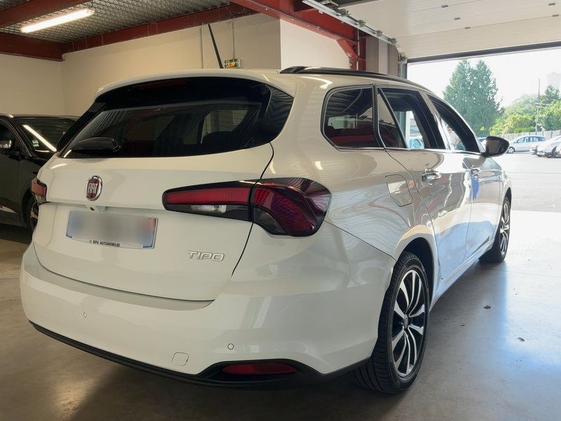 Fiat Tipo 1.6 JTDM Lounge — zdjęcie 6