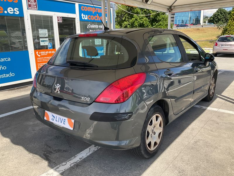 Peugeot 308 1.4 VTi Confort — zdjęcie 2