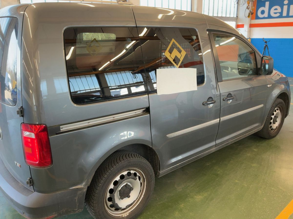 Volkswagen Caddy 2017 — photo 9