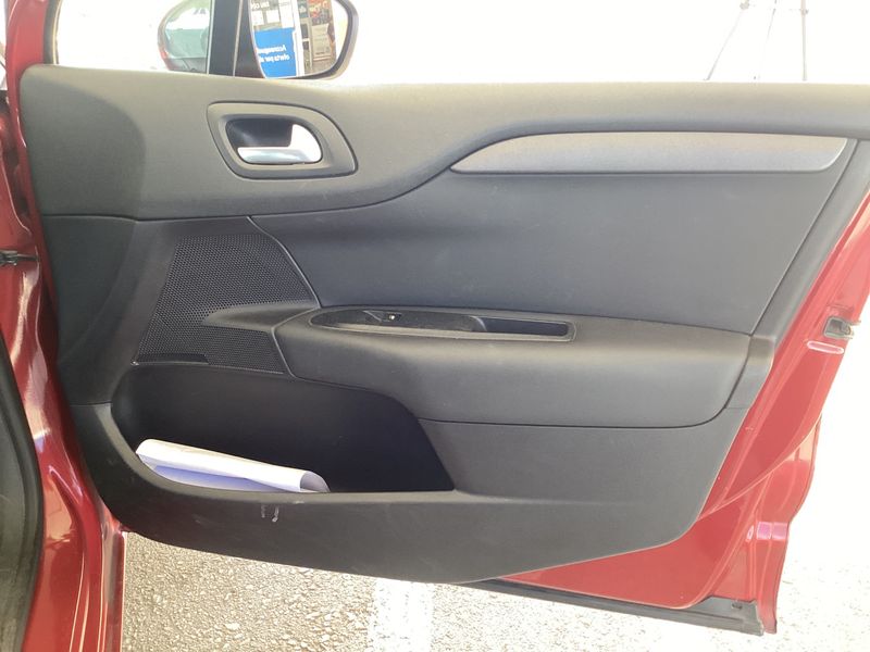 Citroen C4 1.6 Blue-HDi Feel Edition 2015 – снимка 31