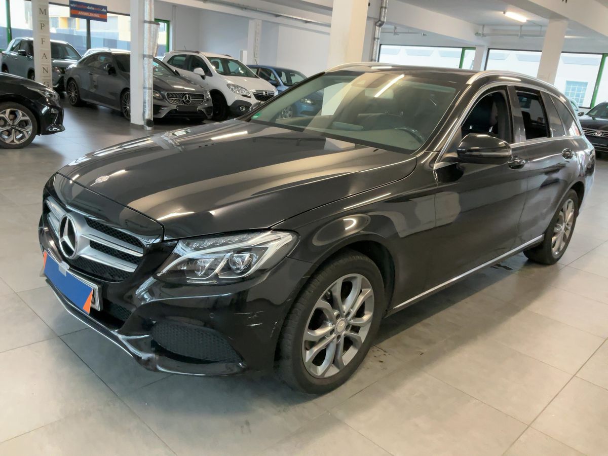 Mercedes-Benz C-Klasse 2016 — photo 1