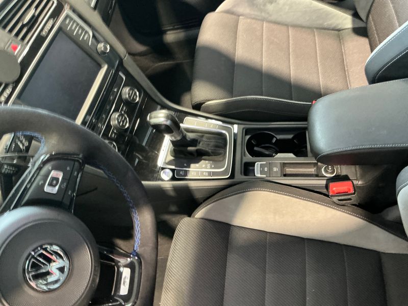 Volkswagen Golf VII 2.0 TSI R 4Motion BlueMotion Tech 2015 – снимка 30