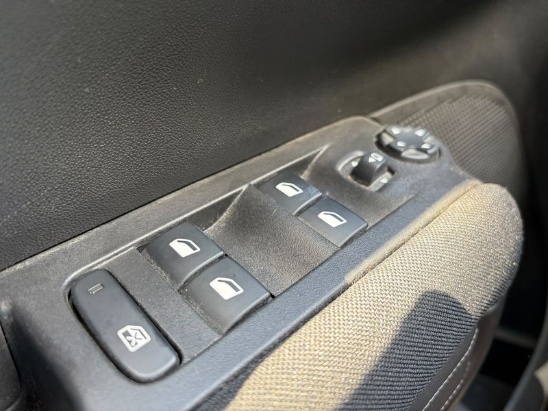 Citroen C3 Aircross 1.2 PureTech Feel Pack — zdjęcie 25