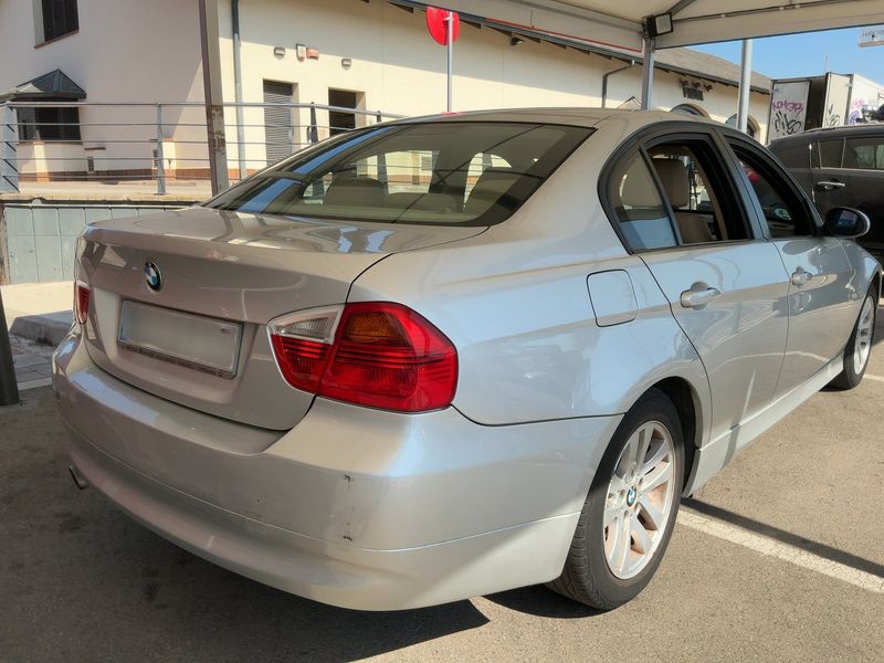 BMW 3er 318i 2008 – снимка 8