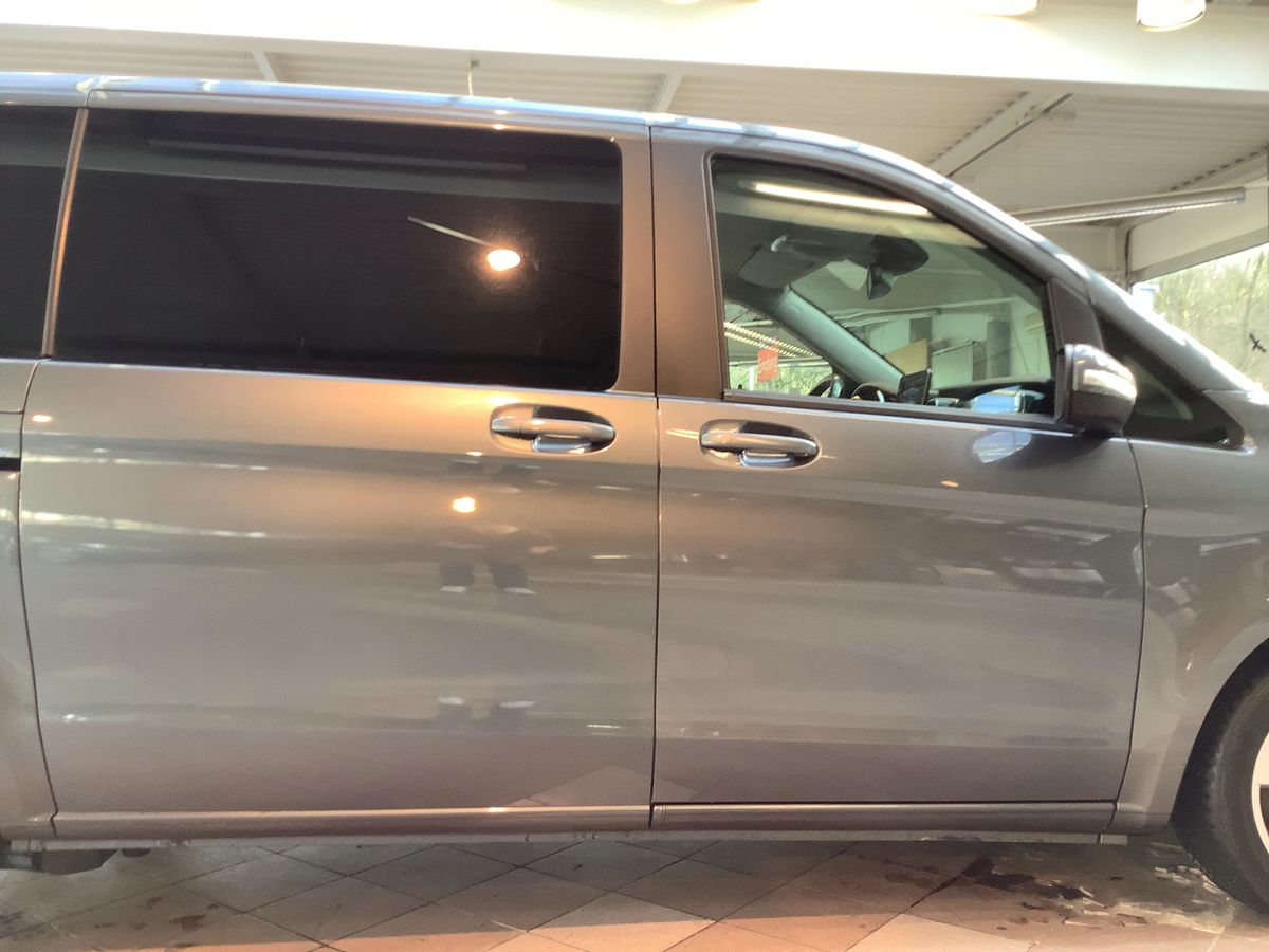 Mercedes-Benz V-Klasse 2016 — photo 11