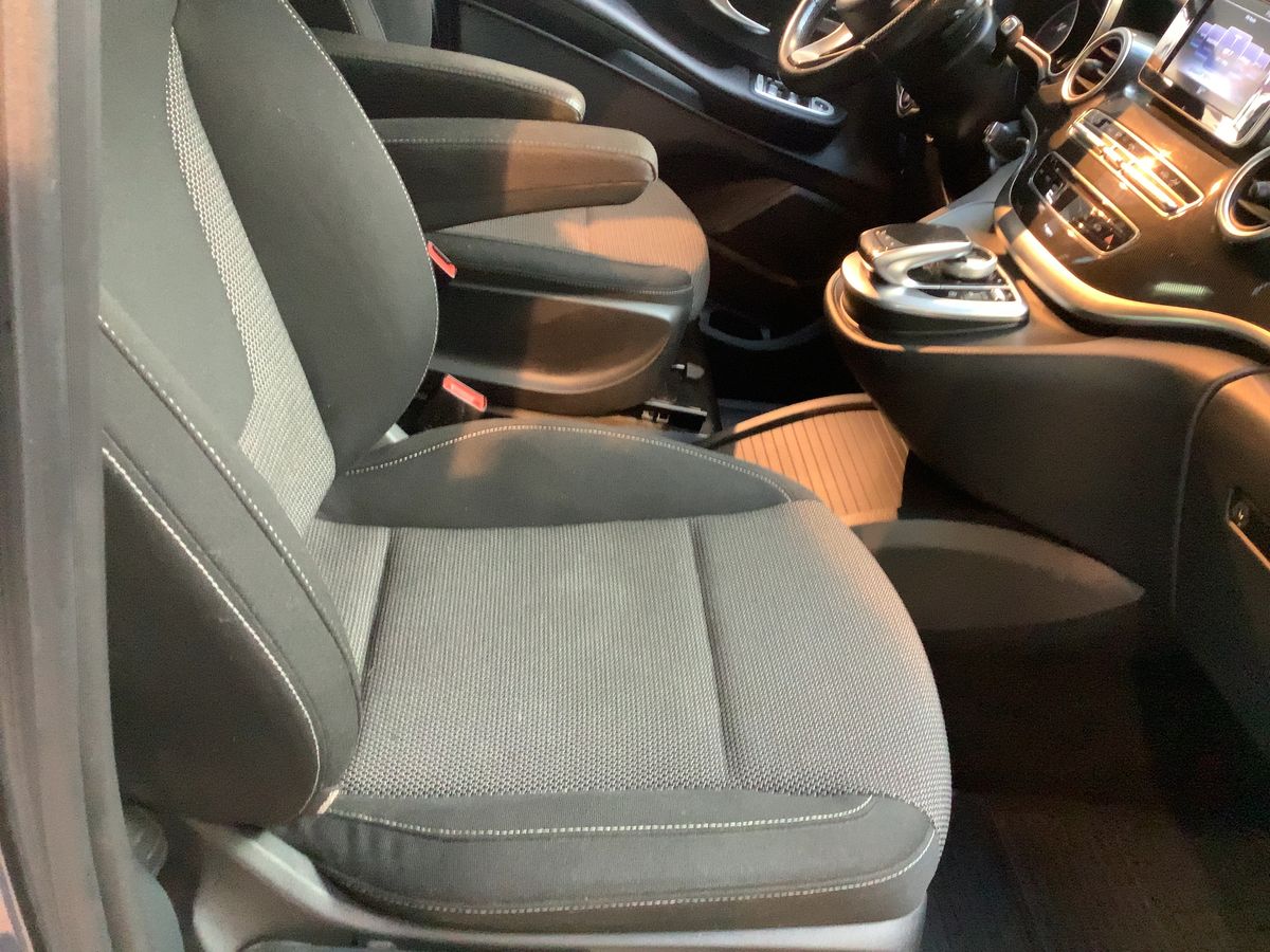 Mercedes-Benz V-Klasse 2016 — photo 18