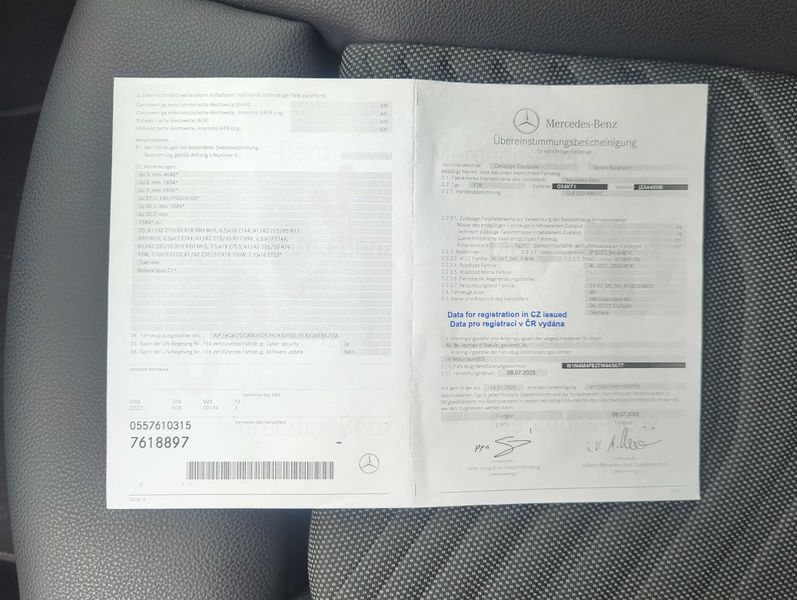 Mercedes-Benz GLB-Klasse GLB 220 Mild-Hybrid 4Matic — zdjęcie 15